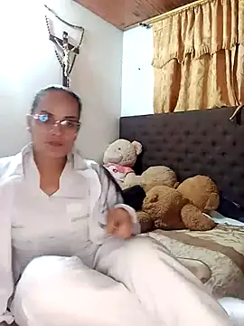 QueenBDSM online show from October 28, 2:12 am