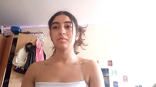 Snapshot of ShirleyPecot chatting on October 5, 1:13 pm ShirleyPecot online show from October 5, 1:13 pm