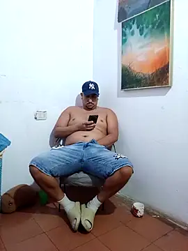 Snapshot of Tequilamaster chatting on February 18, 7:39 am Tequilamaster online show from February 18, 7:39 am