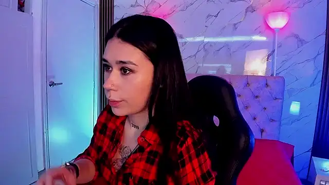 SusanVilla online show from December 5, 2:59 pm