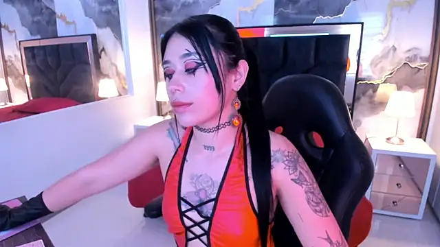 SusanVilla online show from June 11, 8:28 pm