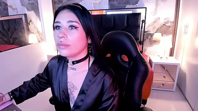 SusanVilla online show from May 16, 7:57 pm