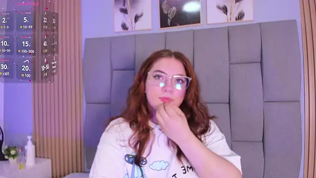 Kandyfrees  online show from January 13, 3:49 pm