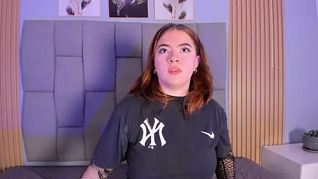 Kandyfrees  online show from December 21, 12:40 pm