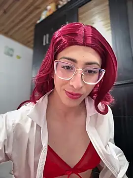 Snapshot of NICOLLE__12 chatting on July 15, 10:28 pm NICOLLE 12 online show from July 15, 10:28 pm