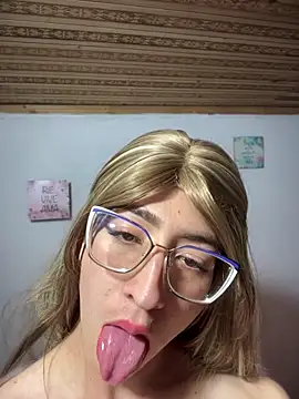 Snapshot of NICOLLE__12 chatting on November 28, 2:56 am NICOLLE 12 online show from November 28, 2:56 am