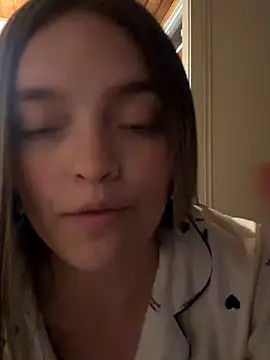 Snapshot of Miia_Millerr chatting on October 29, 11:25 pm Miia Millerr online show from October 29, 11:25 pm