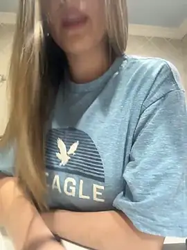 Snapshot of Miia_Millerr chatting on November 29, 4:56 am Miia Millerr online show from November 29, 4:56 am