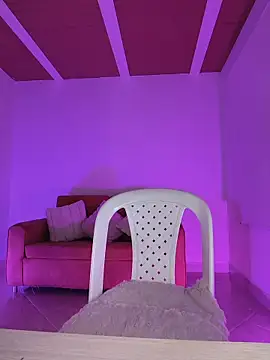 In-Ur-dreams online show from February 10, 8:52 pm