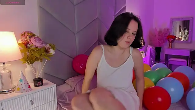 Violet Ferguson online show from October 4, 11:23 am