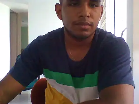 jesusacastrop25 online show from May 14, 4:04 pm
