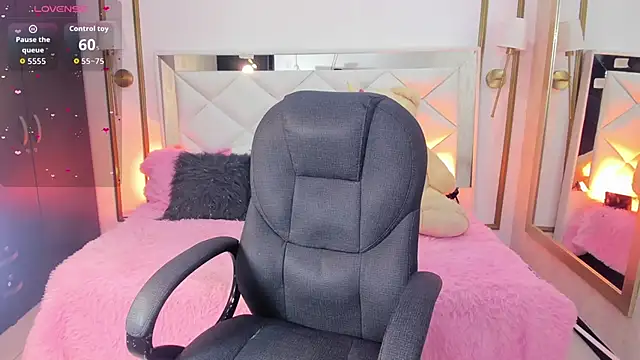 i kristi online show from February 10, 8:41 pm