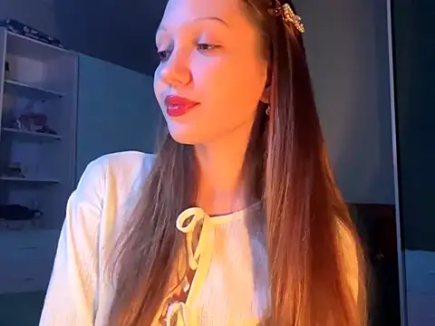 EmiIyKitty online show from October 12, 7:59 pm