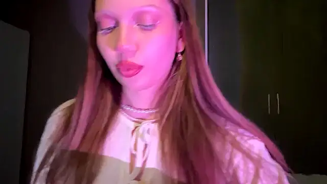 EmiIyKitty online show from October 29, 7:24 pm