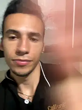 Snapshot of wiland_hot23 chatting on November 8, 3:43 am wiland hot23 online show from November 8, 3:43 am