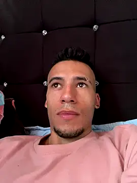 Snapshot of wiland_hot23 chatting on November 10, 4:23 pm wiland hot23 online show from November 10, 4:23 pm