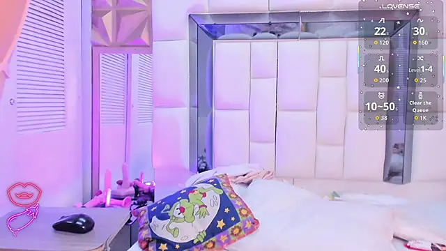 violet milleer online show from February 7, 7:22 pm