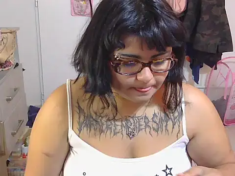 crucifxcked online show from May 18, 2:55 am