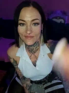 Snapshot of Peach420live chatting on March 16, 10:08 am Peach420live online show from March 16, 10:08 am