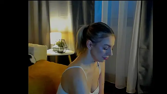 Snapshot of AnaLure chatting on October 17, 3:47 pm AnaLure online show from October 17, 3:47 pm