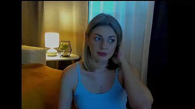 Snapshot of AnaLure chatting on October 14, 3:23 pm AnaLure online show from October 14, 3:23 pm