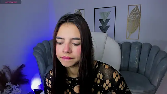 zharaa fox online show from February 10, 1:59 am