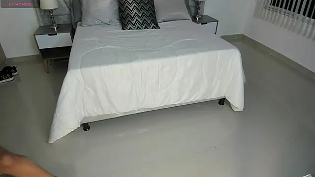 aria vixen  online show from September 30, 11:55 pm