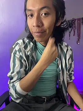 MadamLeRouge online show from November 5, 11:30 pm