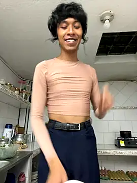 MadamLeRouge online show from October 21, 12:11 am