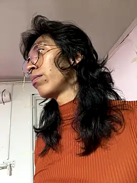 MadamLeRouge online show from November 29, 11:38 pm