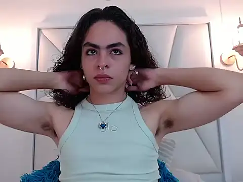 Samiwilliams online show from October 13, 7:37 pm