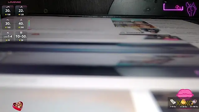 Snapshot of astrolover_ chatting on October 21, 3:06 am astrolover online show from October 21, 3:06 am