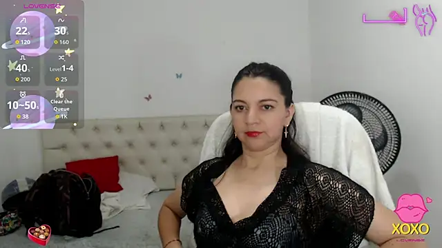 Snapshot of astrolover_ chatting on November 9, 4:16 am astrolover online show from November 9, 4:16 am