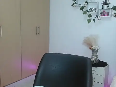 mia star 2 online show from February 14, 10:04 am