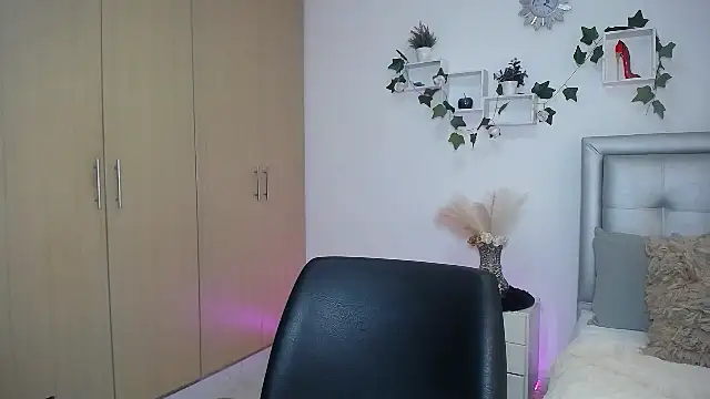 mia star 2 online show from January 9, 9:49 am