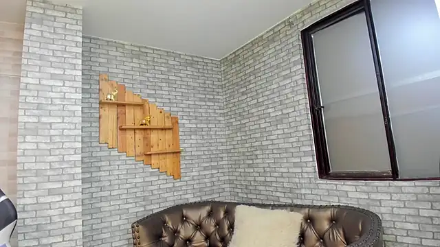 Snapshot of Alisonn_Doll chatting on November 23, 1:10 pm Alisonn Doll online show from November 23, 1:10 pm