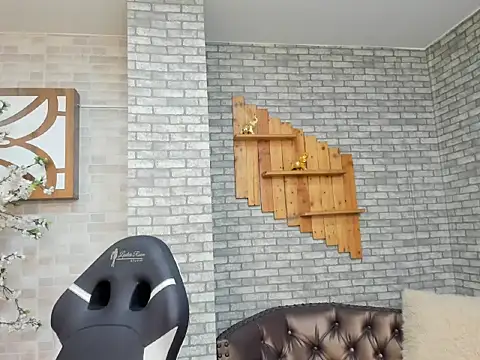 Snapshot of Alisonn_Doll chatting on November 7, 12:10 pm Alisonn Doll online show from November 7, 12:10 pm