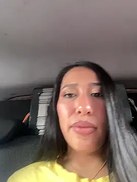 Amelia Rivas online show from April 8, 3:46 pm