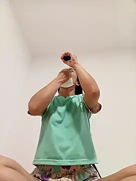 Amelia Rivas online show from October 18, 2:35 am