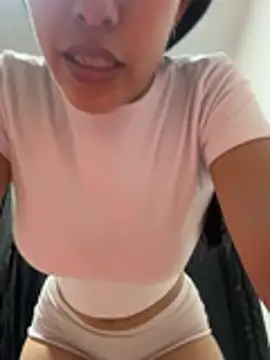 Amelia Rivas online show from April 8, 2:24 am