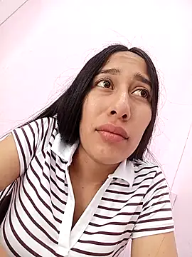 Amelia Rivas online show from November 11, 6:47 pm