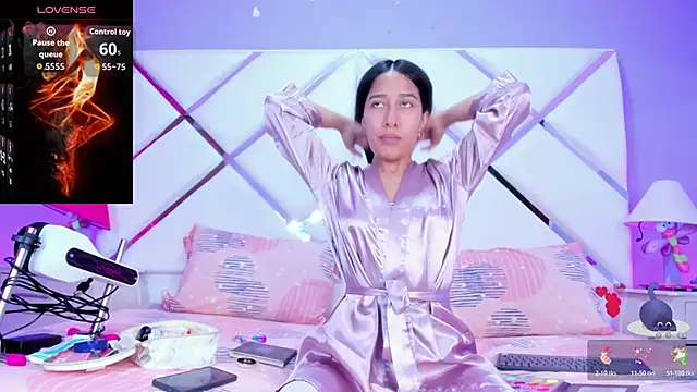 Amelia Rivas online show from November 7, 7:51 pm