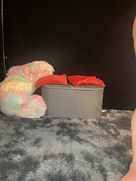 SaraNoir80 online show from February 3, 12:54 am