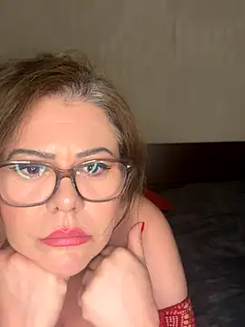 SaraNoir80 online show from October 2, 12:30 pm