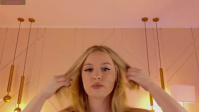 EllyLinn online show from February 22, 5:03 pm