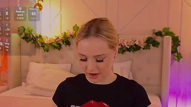 EllyLinn online show from April 2, 5:08 pm