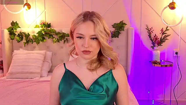 EllyLinn online show from March 19, 5:13 pm