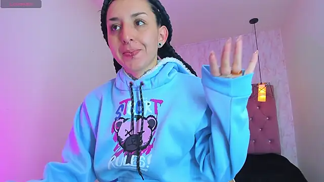 Snapshot of Iris__77 chatting on November 27, 11:21 am Iris 77 online show from November 27, 11:21 am