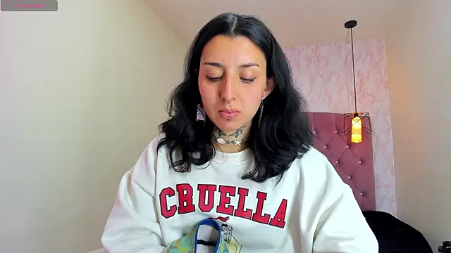 Snapshot of Iris__77 chatting on November 5, 3:04 pm Iris 77 online show from November 5, 3:04 pm