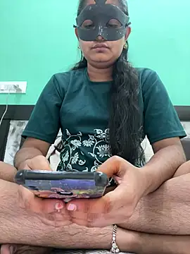 Snapshot of TeluguIshu_teen20 chatting on July 9, 10:48 am TeluguIshu teen20 online show from July 9, 10:48 am